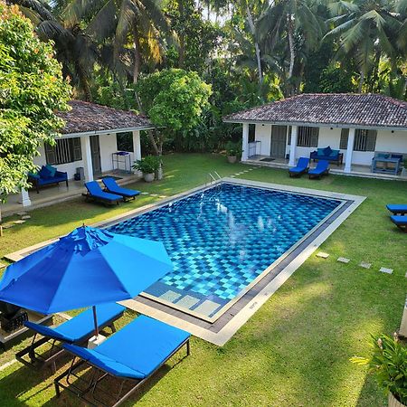 Thalpe Bungalows Unawatuna Bagian luar foto