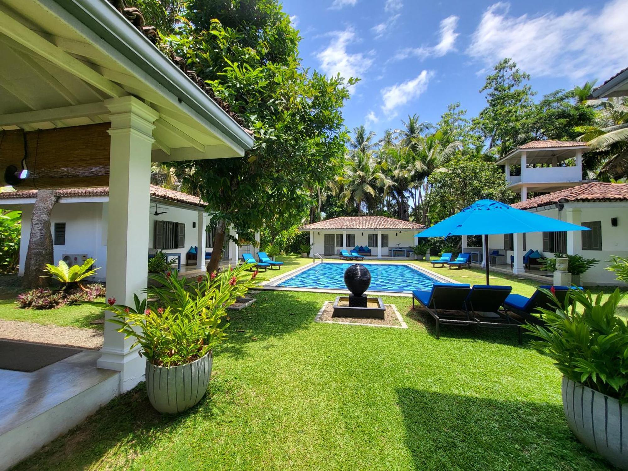 Thalpe Bungalows Unawatuna Bagian luar foto
